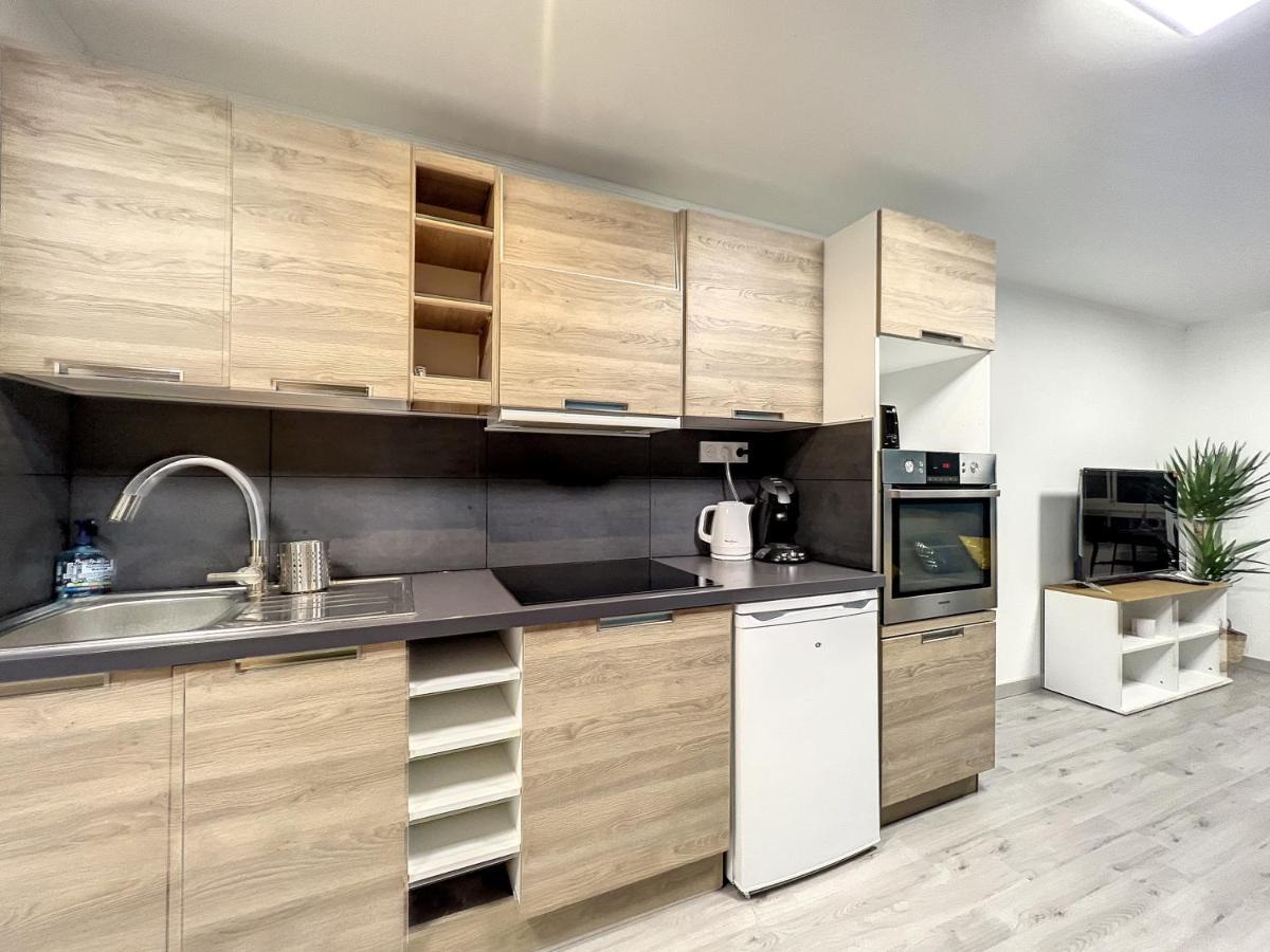 Eros Apartment แอกด์ ภายนอก รูปภาพ