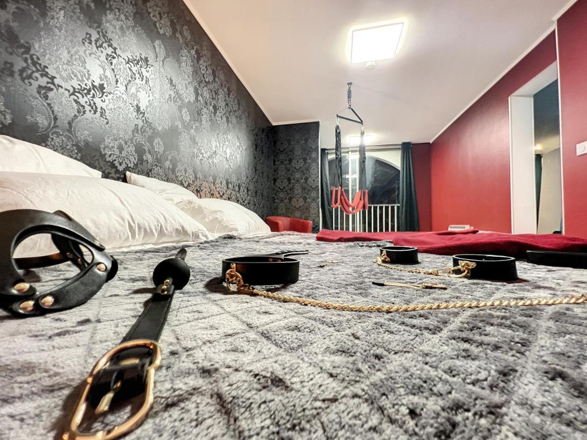 Eros Apartment แอกด์ ภายนอก รูปภาพ
